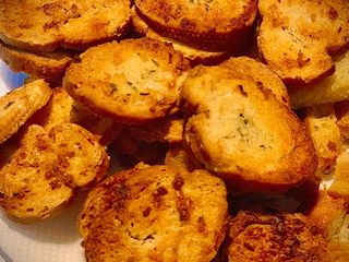 Croûtons ails et thym