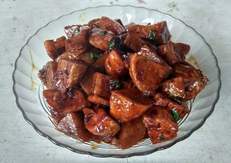 Tumis bakso pedas manis