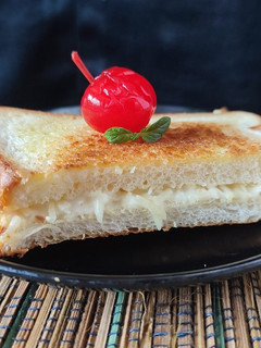 Foto resep Toast With Bechamel Sauce