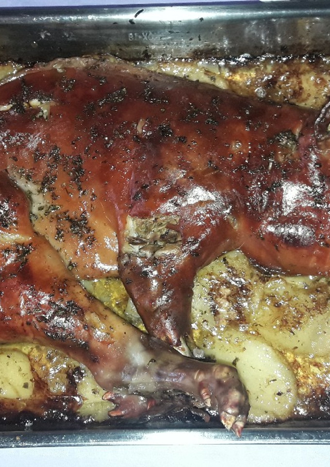 Una foto de Cochinillo al horno