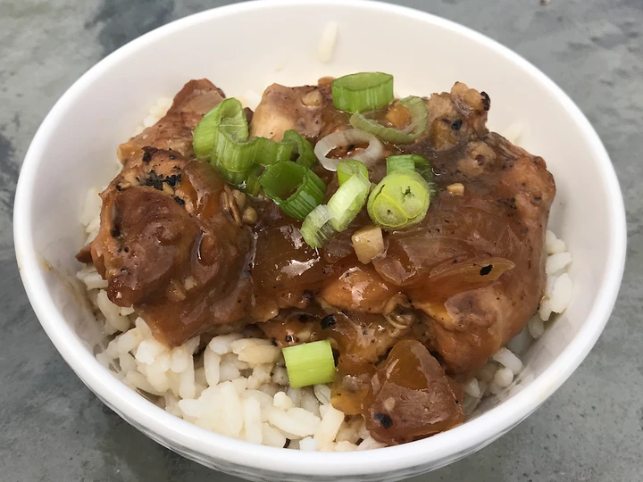 Easy Steps to Make Recipe Filipino Chicken Adobo with White Rice that is Really Delicious, Appealing}