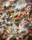 Pasta con salchichas frescas