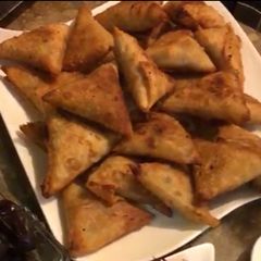 A picture of Qeema Samosa.