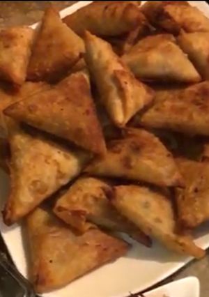A picture of Qeema Samosa.