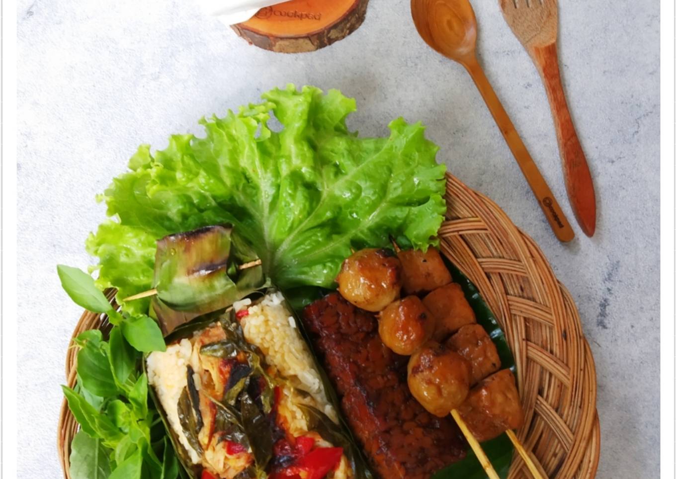 Nasi Bakar Ayam Suwir Kemangi