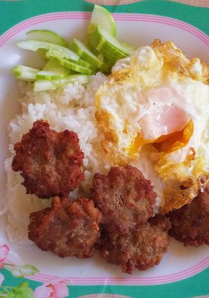 รูปของ ข้าวหมูก้อน ไข่ดาว