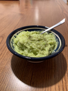 Una foto de Salsa de aguacate y pepino