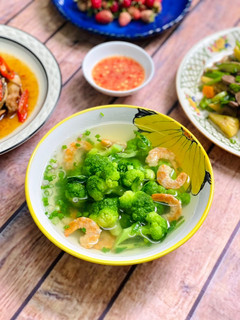 Hình của món Canh Bông Cải Nấu Tôm Khô.
