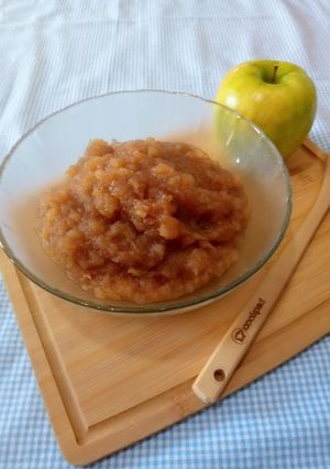 Una foto de Dulce de manzanas verdes con canela en polvo