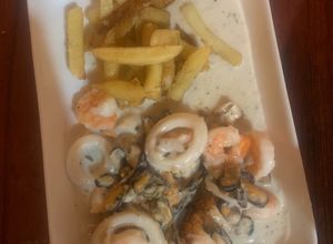 Una foto de Salmón en salsa margarita