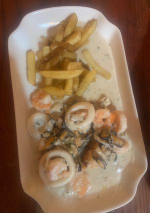 Una foto de Salmón en salsa margarita