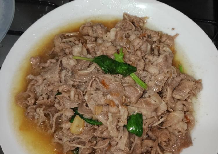 THAI BASSIL LEAVE BEEF(daging sapi daun kemangi/basil thailand)