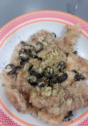A picture of Olive Chicken Piccata.