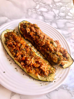 Una foto de Calabacines rellenos de pavo 🥒