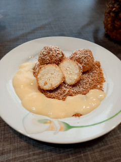 Túrógombóc öntettel recept fotója
