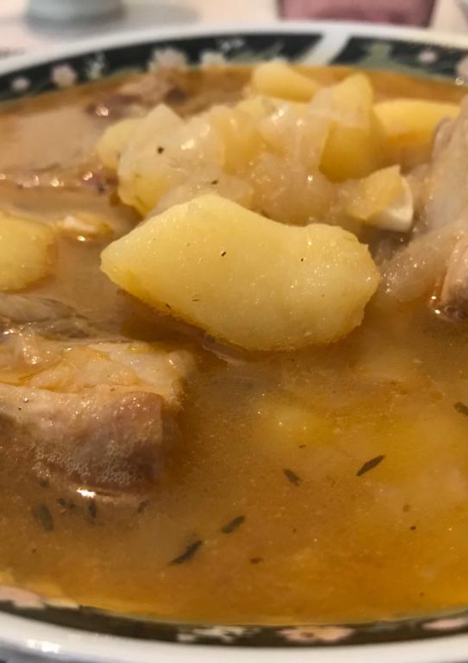 Una foto de Guiso de patatas y costilla