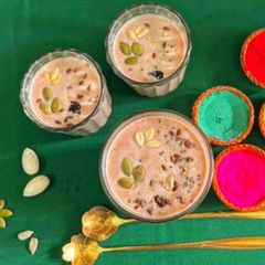 A picture of Cashew Badam Shake With Chocolate Flavour/ Delicious And Nutritious Almond Shake!! Holi Special ✨🌈.