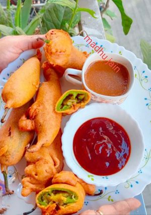राजस्थानी मिर्ची वडा (Rajasthani Mirchi vada recipe in Hindi) रेसिपी मुख्य फोटो