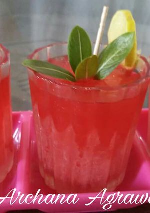 A picture of Watermelon juice ki icecream.