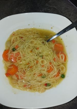 Egyszerű zöldségleves recept fotója