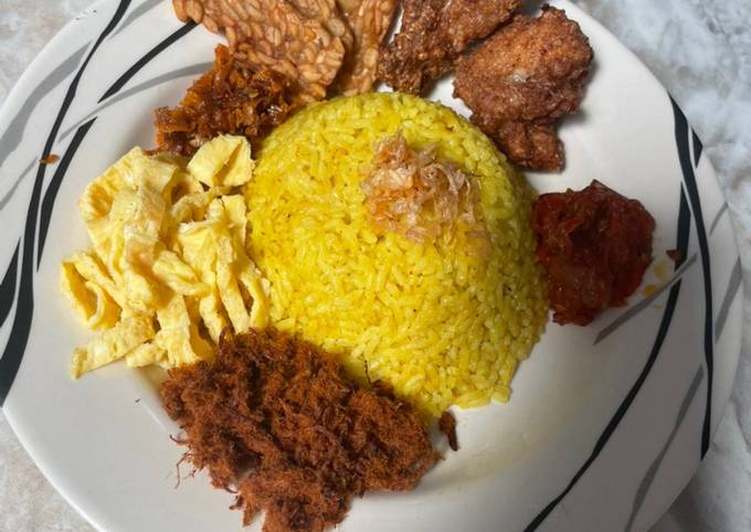 Resep Nasi Kuning Simple 💛 Oleh Amira Rachmawati Cookpad 2611