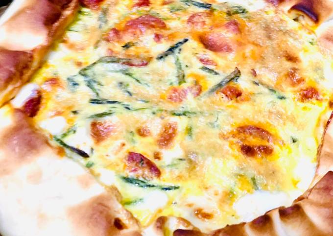 Quiche di asparagi e salsiccia
