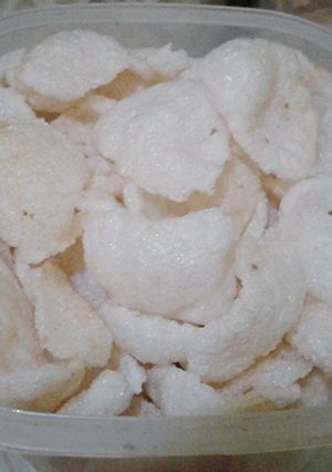 Foto resep Krupuk Nasi sisa