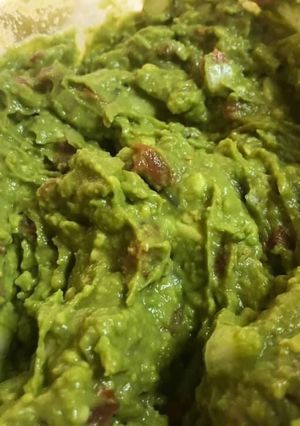 A picture of Mike’s Easy Guacamole.