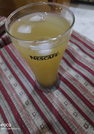 A picture of Lemon pudina juice.