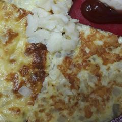 A picture of Simple cheesy omelette.