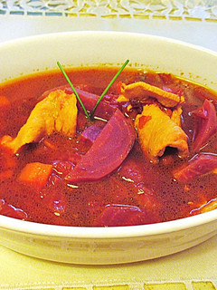 Una foto de Sopa morada en versión moderna (Halloween)