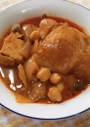 รูปของ มัสมั่นไก่ใส่ถั่วลูกไก่