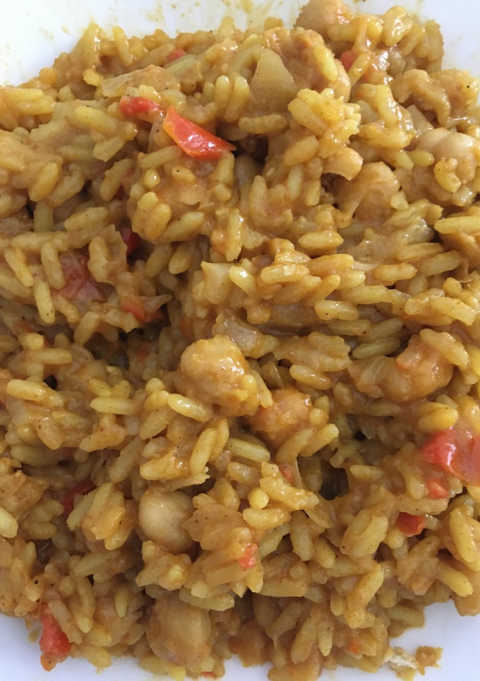 Una foto de Arroz con garbanzos al curry en Mambo