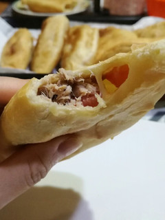 Una foto de Empanadas atún-tomate-queso