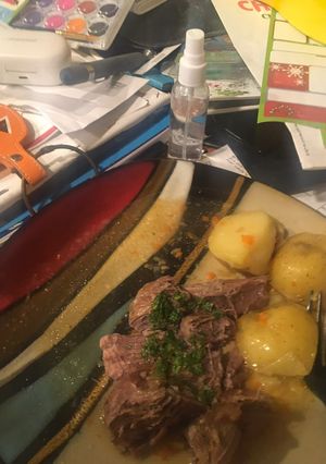 A picture of Pressure cooker lamb.