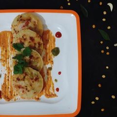 A picture of Vegetable rava idli.