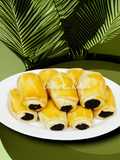 Roti Buntel Pisang Spekuk