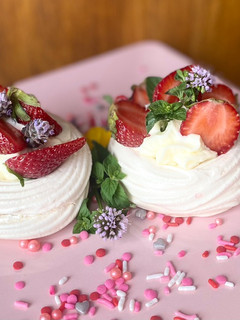 Una foto de Mini Pavlovas que enamoran a primera vista! 💖