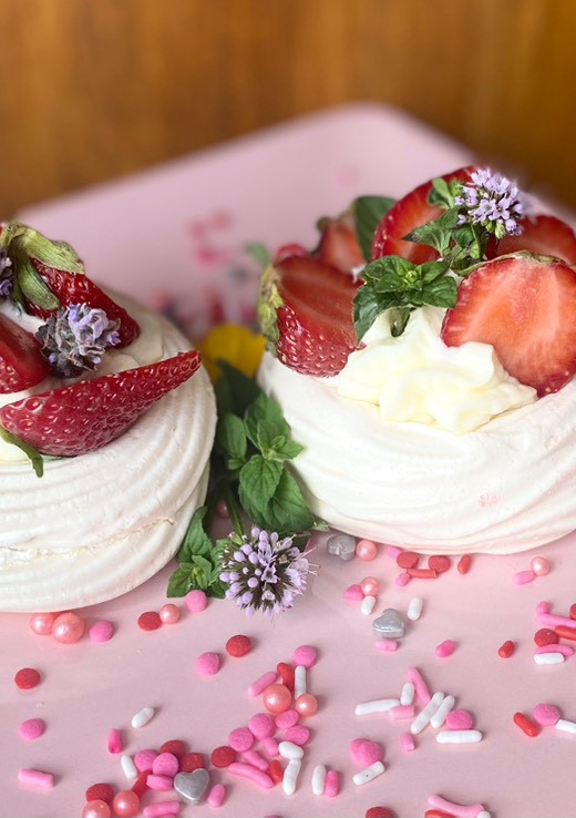 Una foto de Mini Pavlovas que enamoran a primera vista! 💖
