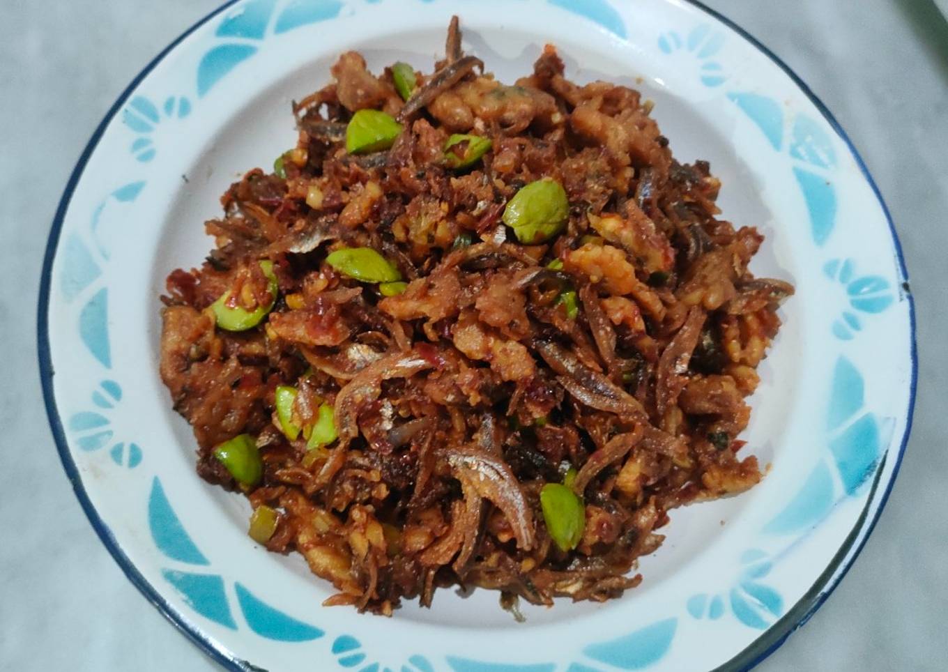 Sambel bejek teri tempe