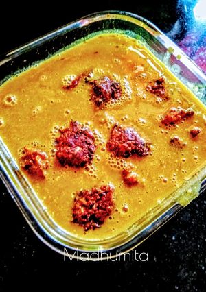 A picture of Cabbage Kofta Kadhi.