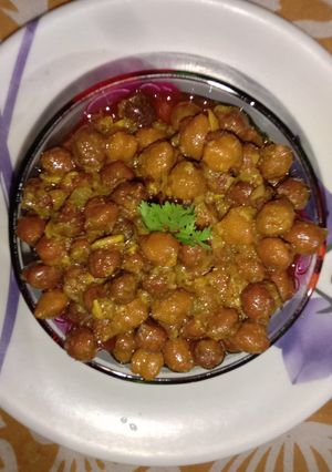 चने की सब्जी (chane ki sabzi recipe in Hindi) रेसिपी मुख्य फोटो