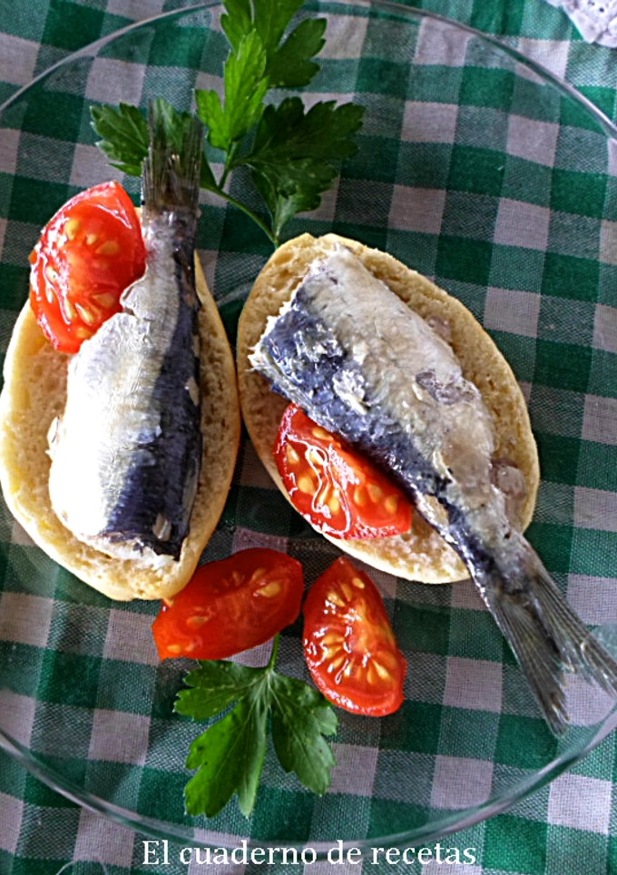 Una foto de Sardinas en Aceite