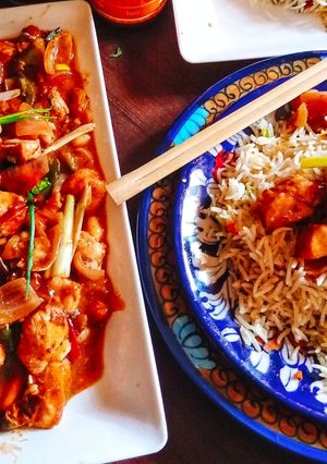 A picture of SWEET CHILLI CHICKEN STIR-FRY With REDHOT FRIED RICE.