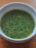 Marinada de cilantro y aceite de oliva para cualquier proteína