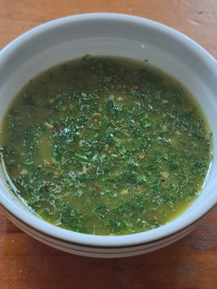 Una foto de Marinada de cilantro y aceite de oliva para cualquier proteína