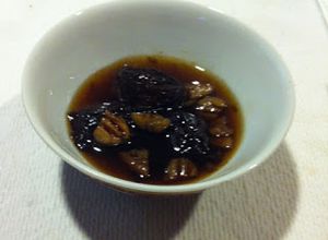 Una foto de Dulce de ciruelas pasas con nuez