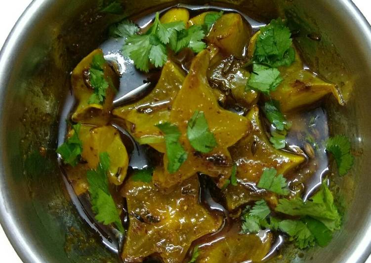 Kamrak (star fruit) ka achar (loungi)