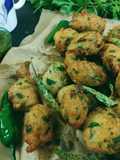 Urad Dal Methi Vada