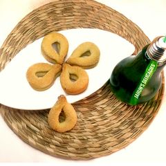 A picture of Ring Cookies.